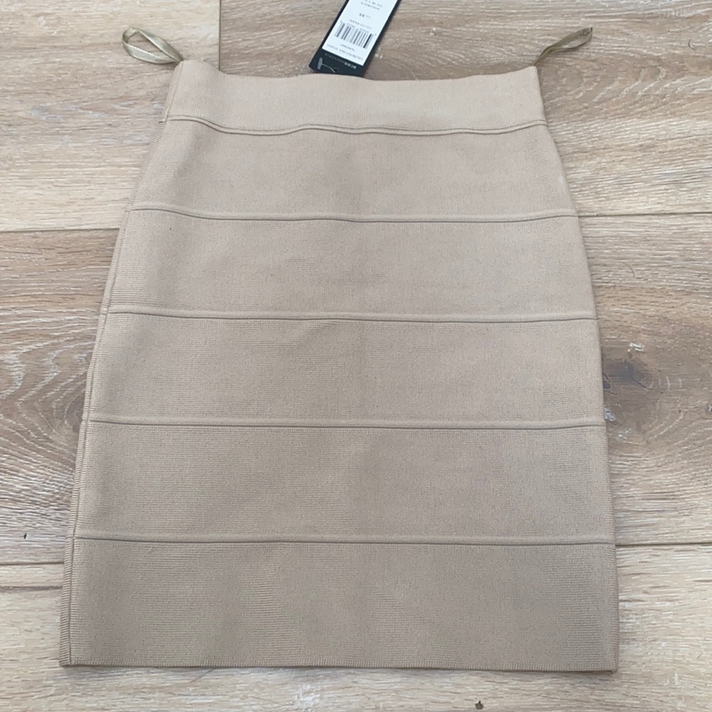 BCBG BANDAGE SKIRT